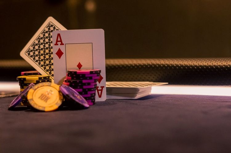 game crypto 8Day